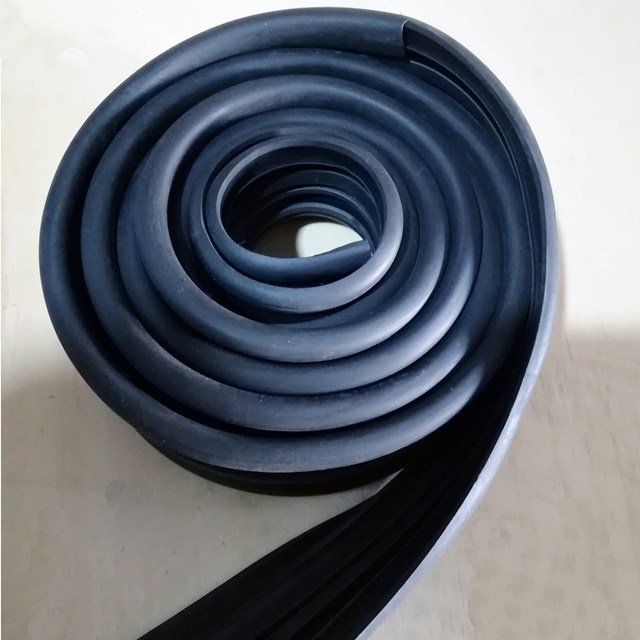Dongfeng DFAC Light Truck Part Left & Right Door Window Sealing Strip 61AB23-03009-B 61AB23-03010-B
