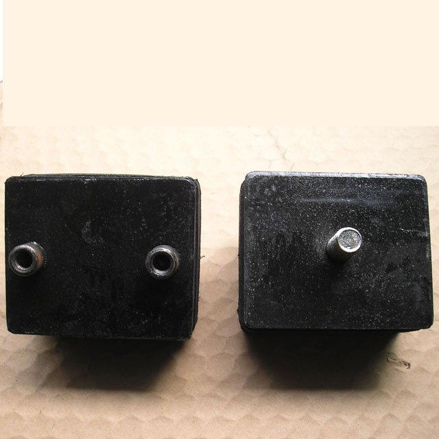 Dongfeng Truck Parts Rear Support Assembly of Engine 10ZD10-01030