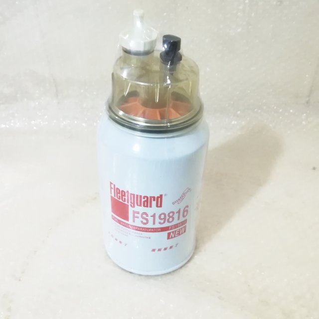 Dongfeng heavy truck part Fuel Water Separator Filter FS19816